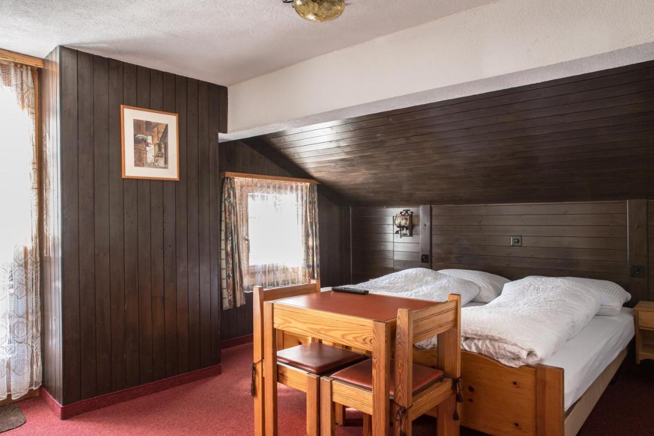 Hotel Burgener Саас-Фее Екстериор снимка